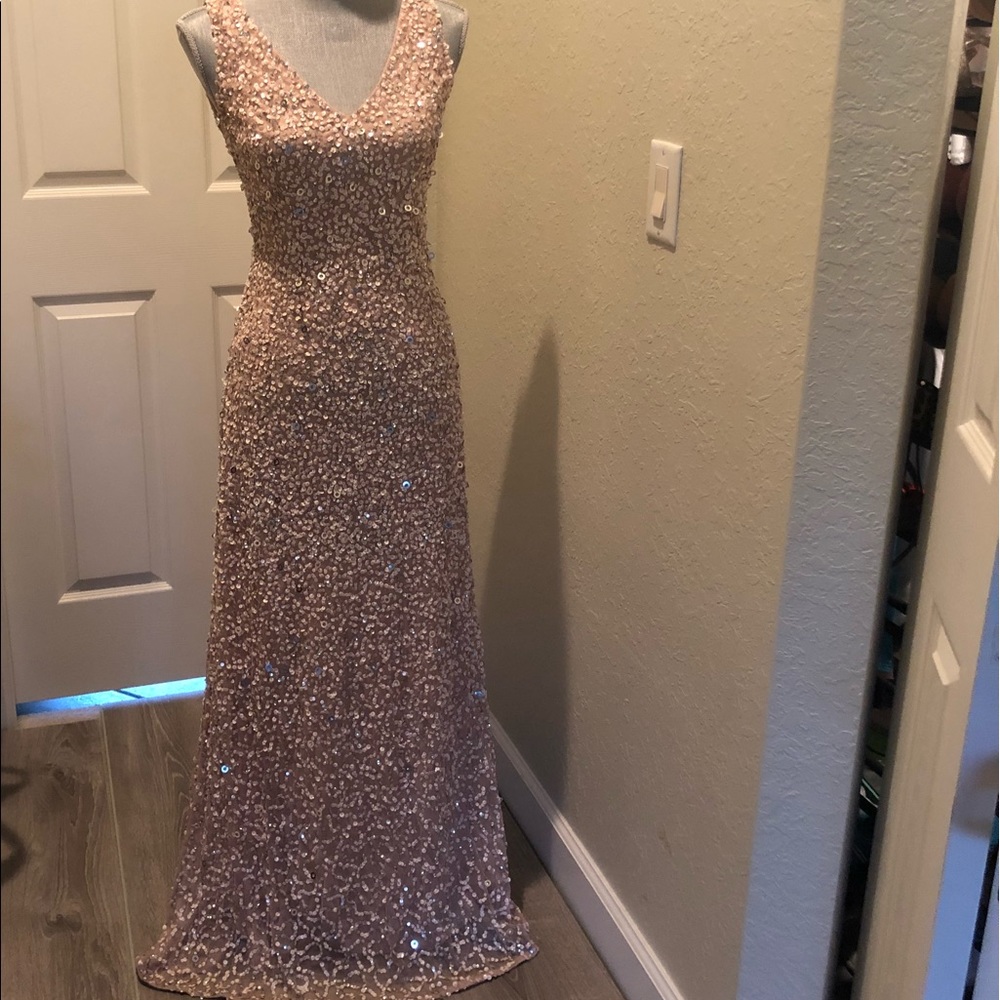 Adrianna Papell Sleeveless Sequin Beaded Gown